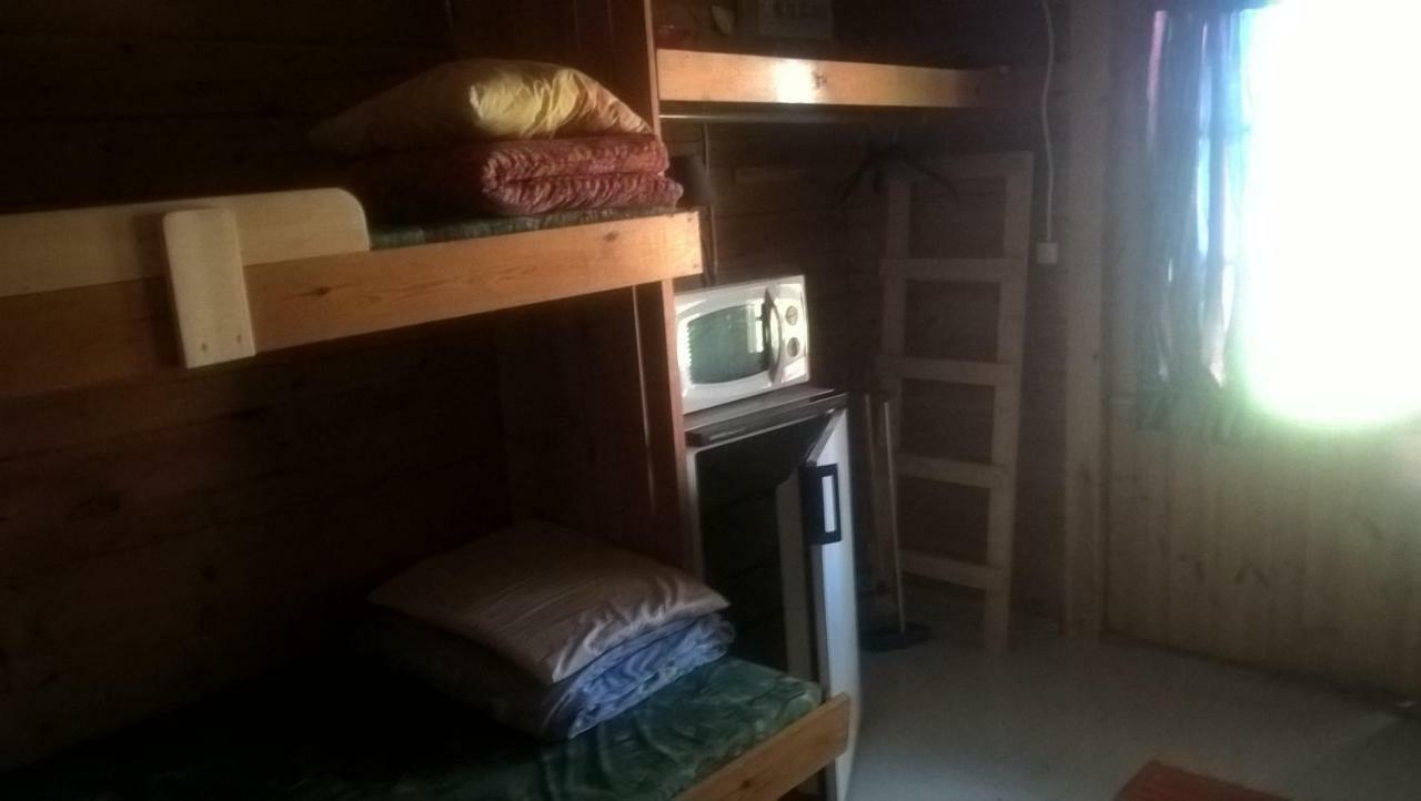 Pirttiniemen Lomakylae Hotel Muurasjarvi ภายนอก รูปภาพ