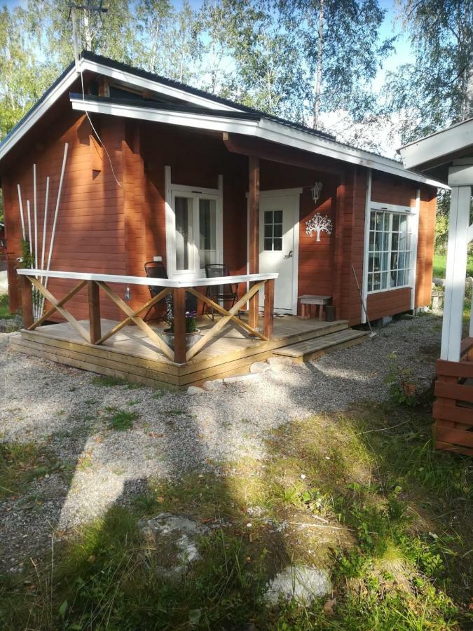 Pirttiniemen Lomakylae Hotel Muurasjarvi ภายนอก รูปภาพ